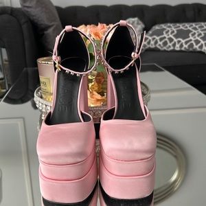 Damaged - VERSACE Pink Medusa Aevitas Heels size 38